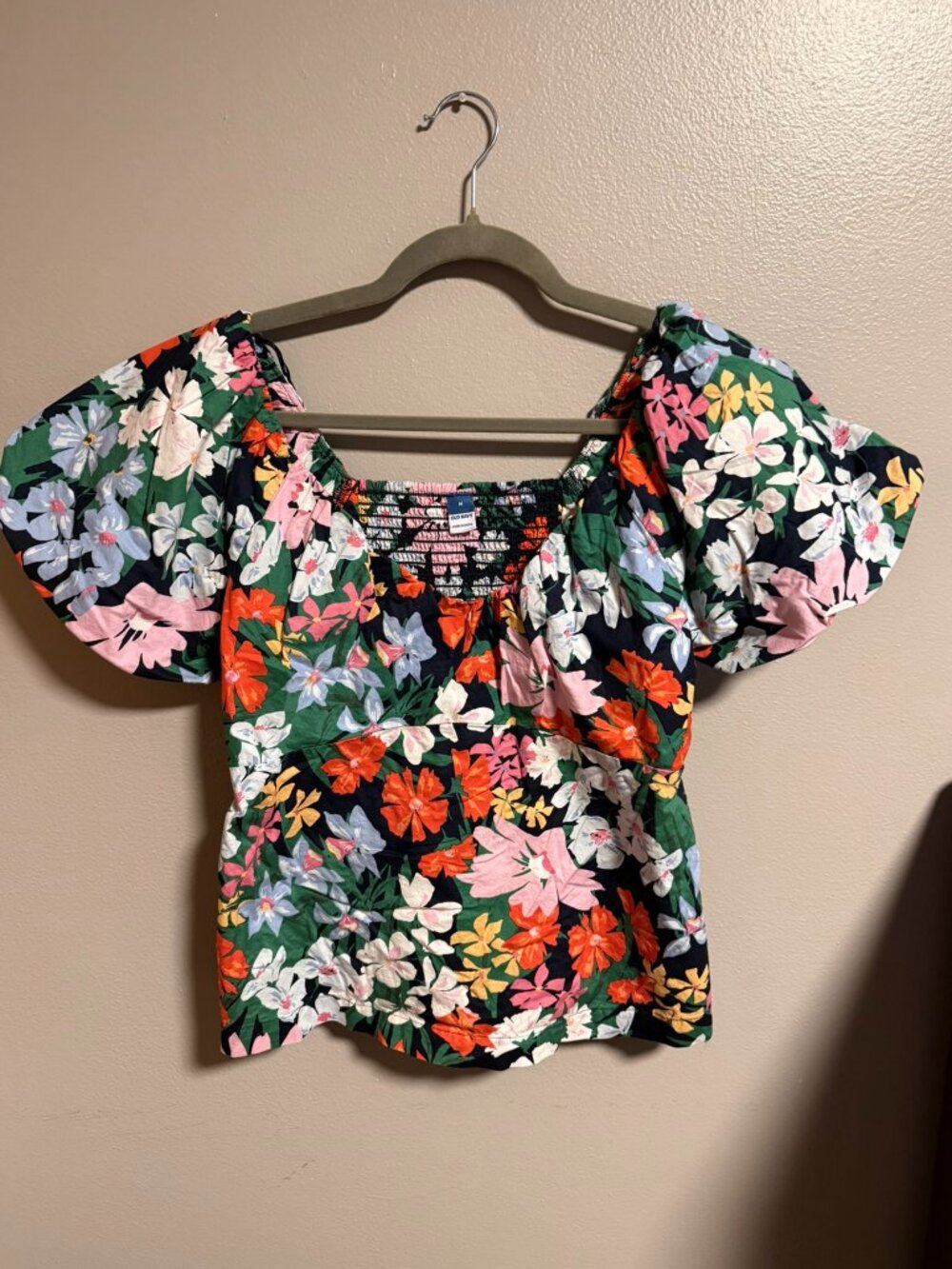 Old Navy Floral Puff Sleeve Top Size Medium